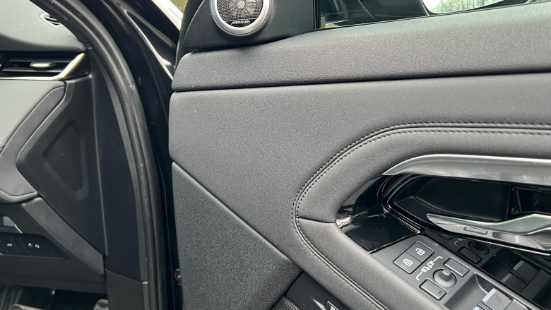 Land Rover Range Rover Evoque 2.0 D200 R-Dynamic SE 5dr Auto Diesel Hatchback